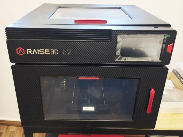 Raise3D E2 3D nyomtató